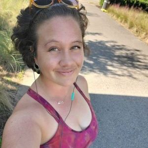 Meet your Posher, Raina